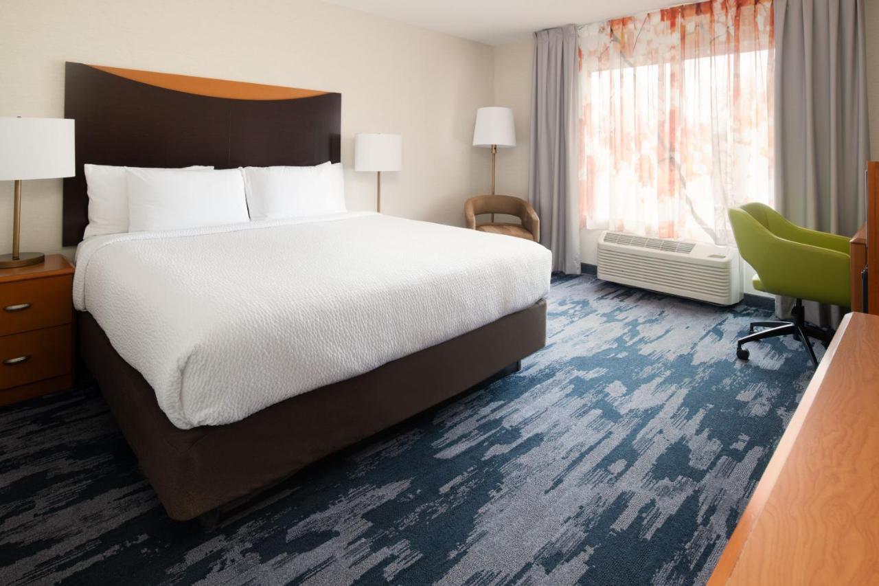 Fairfield Inn & Suites By Marriott Portland Airport Exterior photo